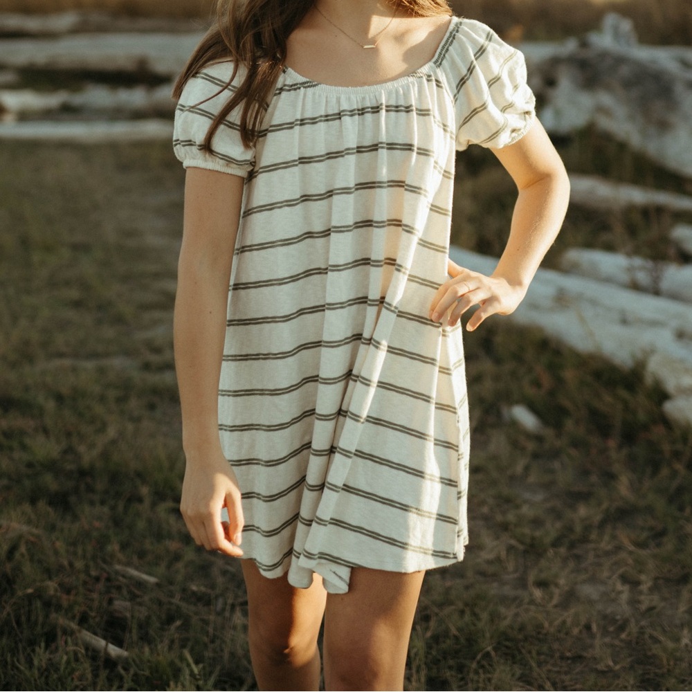 American Eagle puff sleeve striped mini dress cream and green size small
